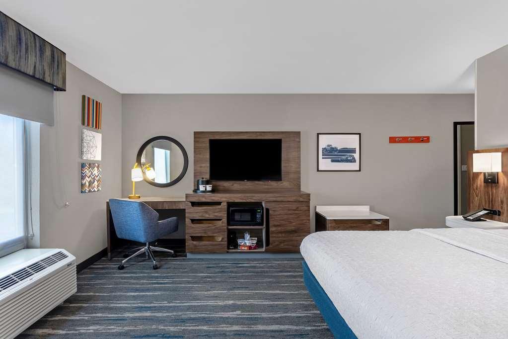 Hampton & 3* Richmond