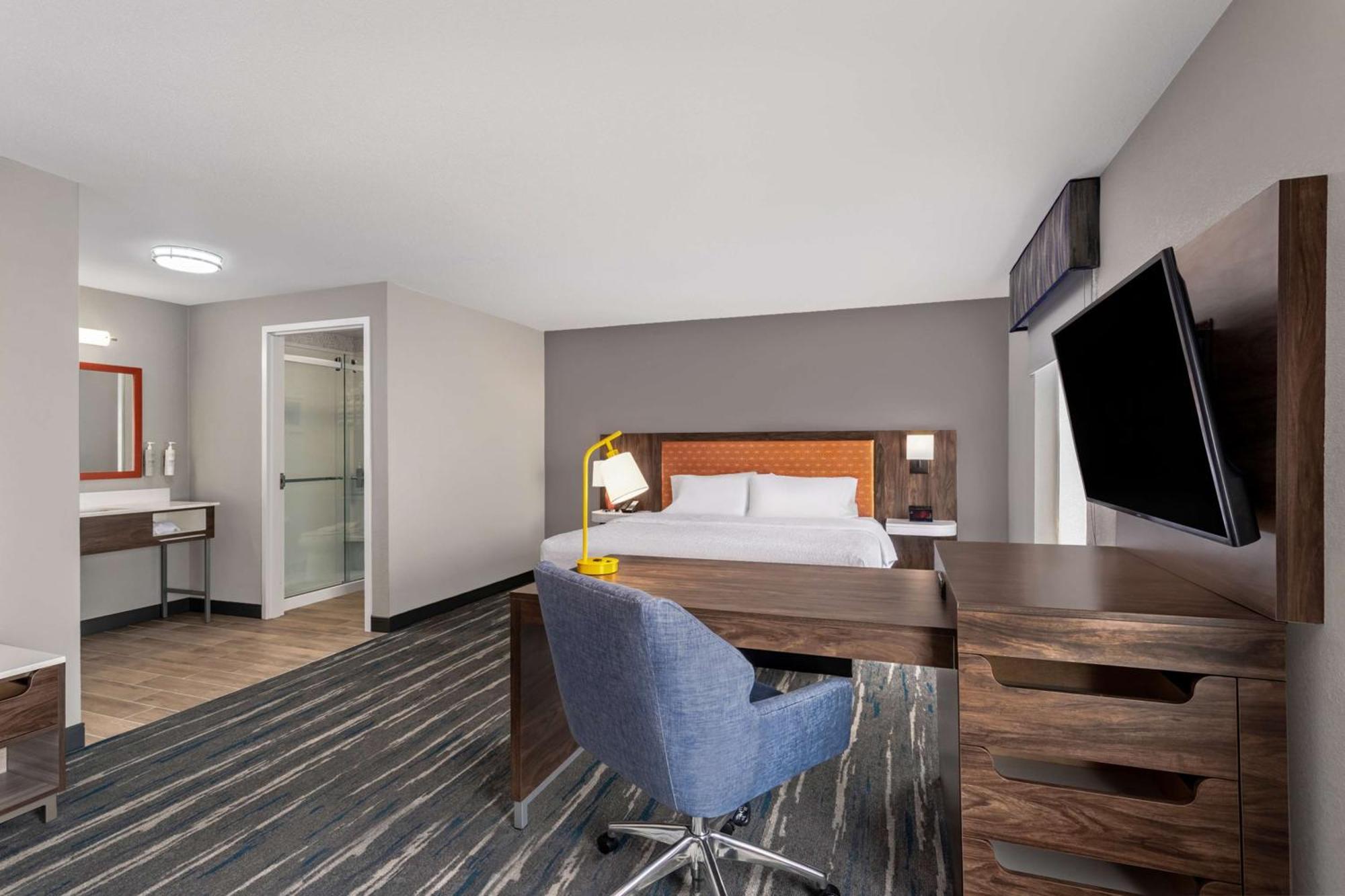 Hotel Hampton & 3*