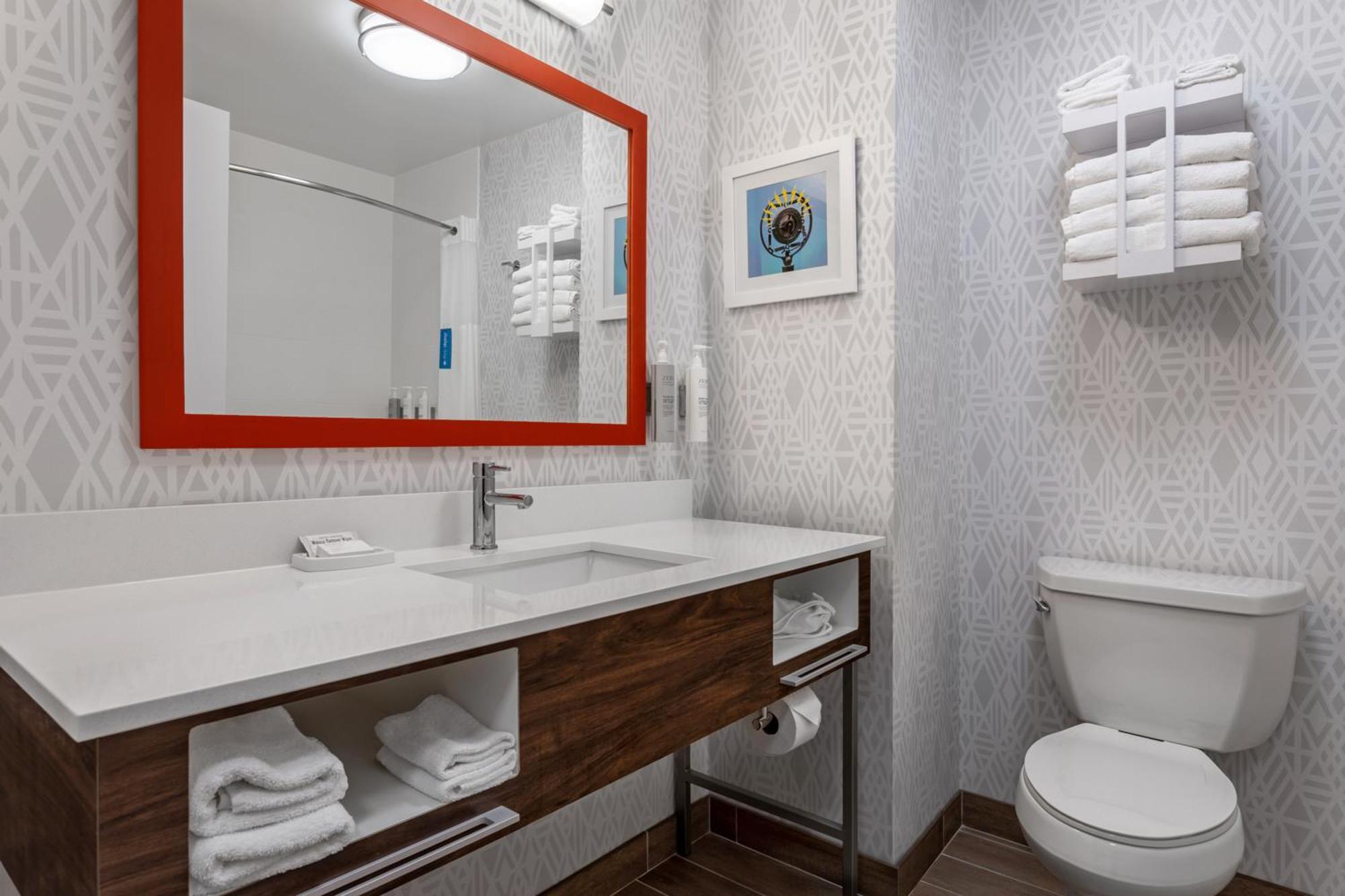 Hotel Hampton &