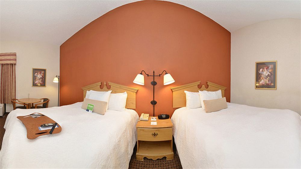 Hotel Hampton & 3*